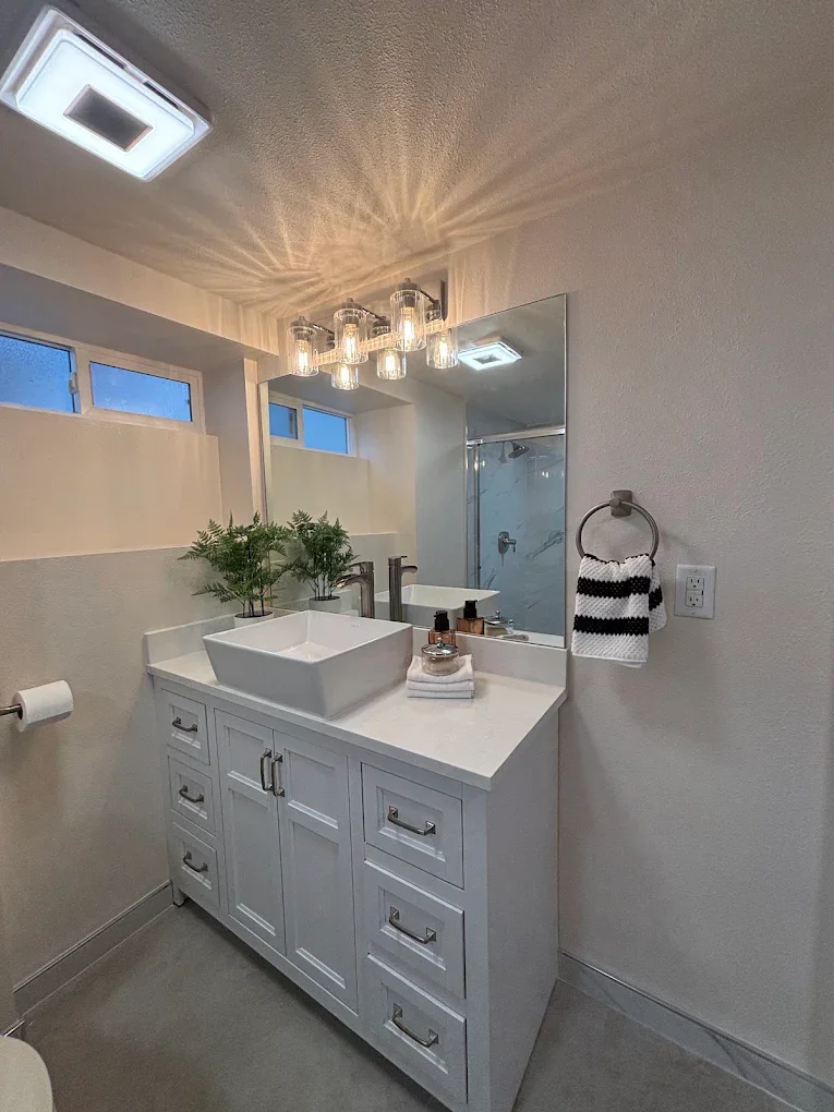 Full Sink White